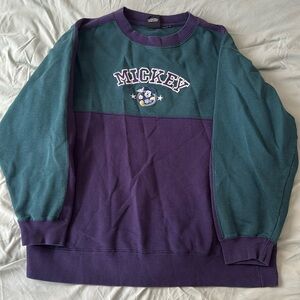 vintage color block style mickey crewneck